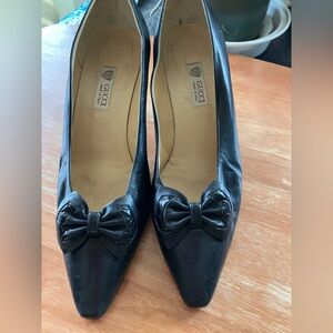 Gucci Black Leather Bow Heels